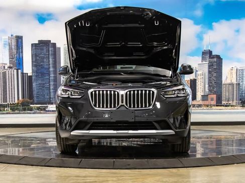Used 2024 BMW X3 xDrive30i w/ Premium Package AWD/4WD image 4