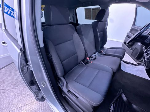 Used 2018 Chevrolet Silverado 1500 LT w/ All Star Edition image 35