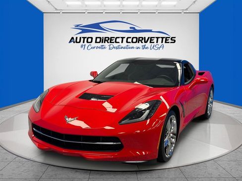 Used 2019 Chevrolet Corvette Stingray Coupe w/ 1LT RWD image 11