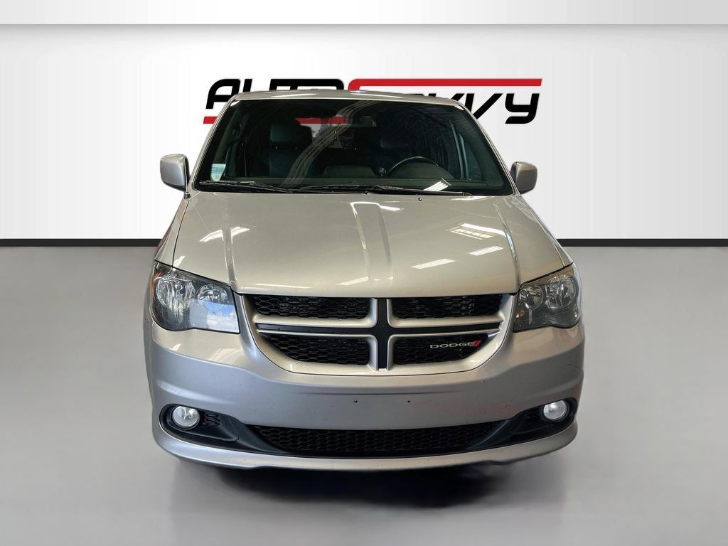 Used 2019 Dodge Grand Caravan GT FWD image 2