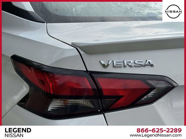 Used 2025 Nissan Versa SR w/ Trunk Package FWD image 11
