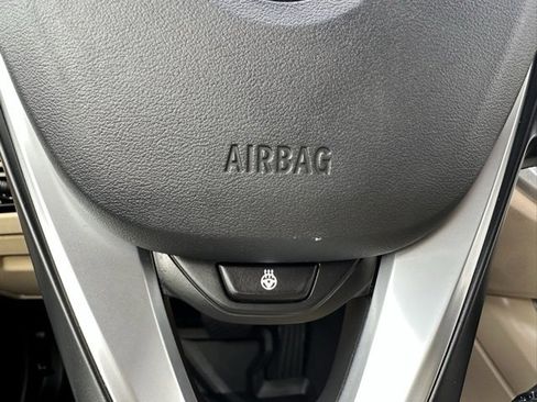 Used 2021 BMW 330i xDrive 330i xDrive w/ Premium Package image 17