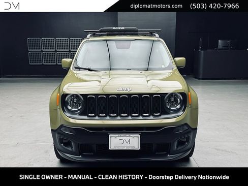 Used 2015 Jeep Renegade Latitude w/ Cold Weather Group II AWD/4WD image 12