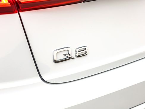 Used 2023 Audi Q8 Premium Plus w/ Premium Plus Package image 9