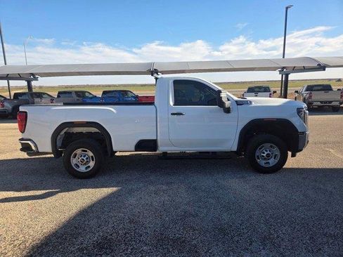 Used 2024 GMC Sierra 2500 Pro w/ Convenience Package image 4