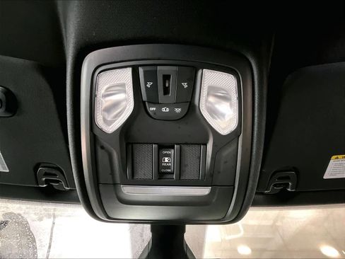 Used 2019 RAM 1500 Big Horn image 22