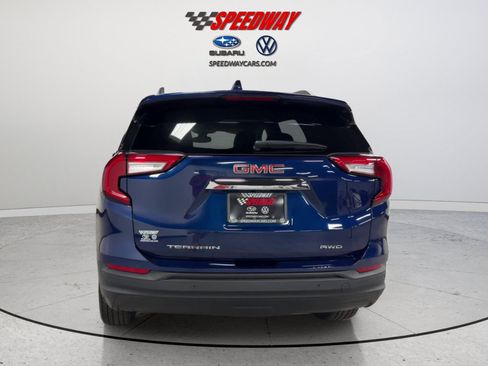 Used 2023 GMC Terrain SLE w/ Driver Convenience Package AWD/4WD image 7