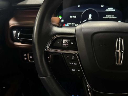 Certified 2022 Lincoln Nautilus Reserve w/ Class II Trailer Tow Package AWD/4WD image 12