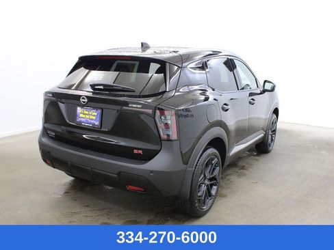 New 2026 Nissan Kicks SR image 4