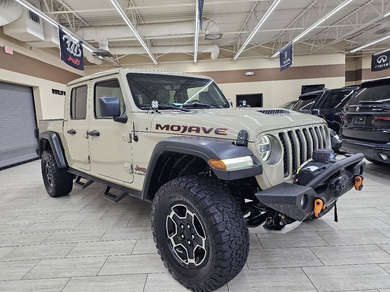 Used 2020 Jeep Gladiator Mojave AWD/4WD image 4
