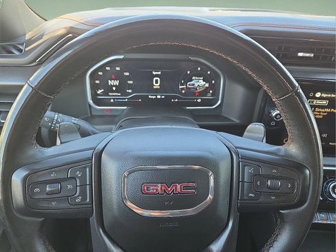 Used 2023 GMC Sierra 1500 AT4 w/ Technology Package AWD/4WD image 24