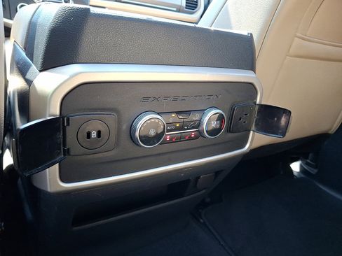 Used 2024 Ford Expedition Max Limited AWD/4WD image 13