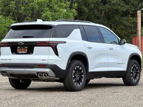 New 2026 Chevrolet Traverse Z71 w/ Enhanced Driving Package image 4