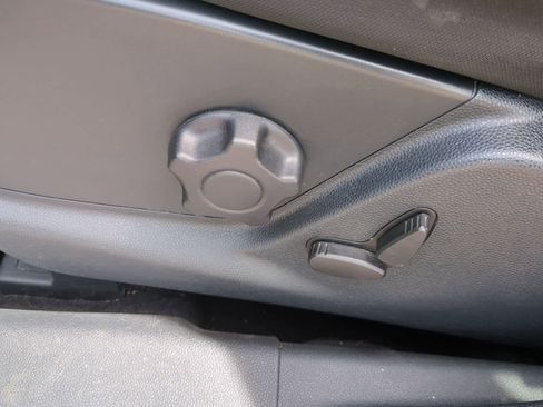 Used 2020 Ford EcoSport SE w/ SE Convenience Package FWD image 17