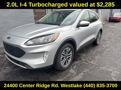 Used 2020 Ford Escape SEL image 3