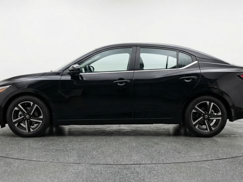 Used 2025 Nissan Sentra SV image 5