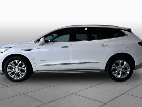 Used 2019 Buick Enclave Avenir w/ Avenir Technology Package AWD/4WD image 32