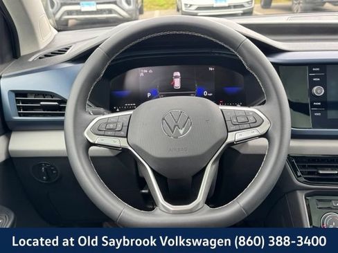 Certified 2023 Volkswagen Taos SE w/ Panoramic Sunroof Package AWD/4WD image 17