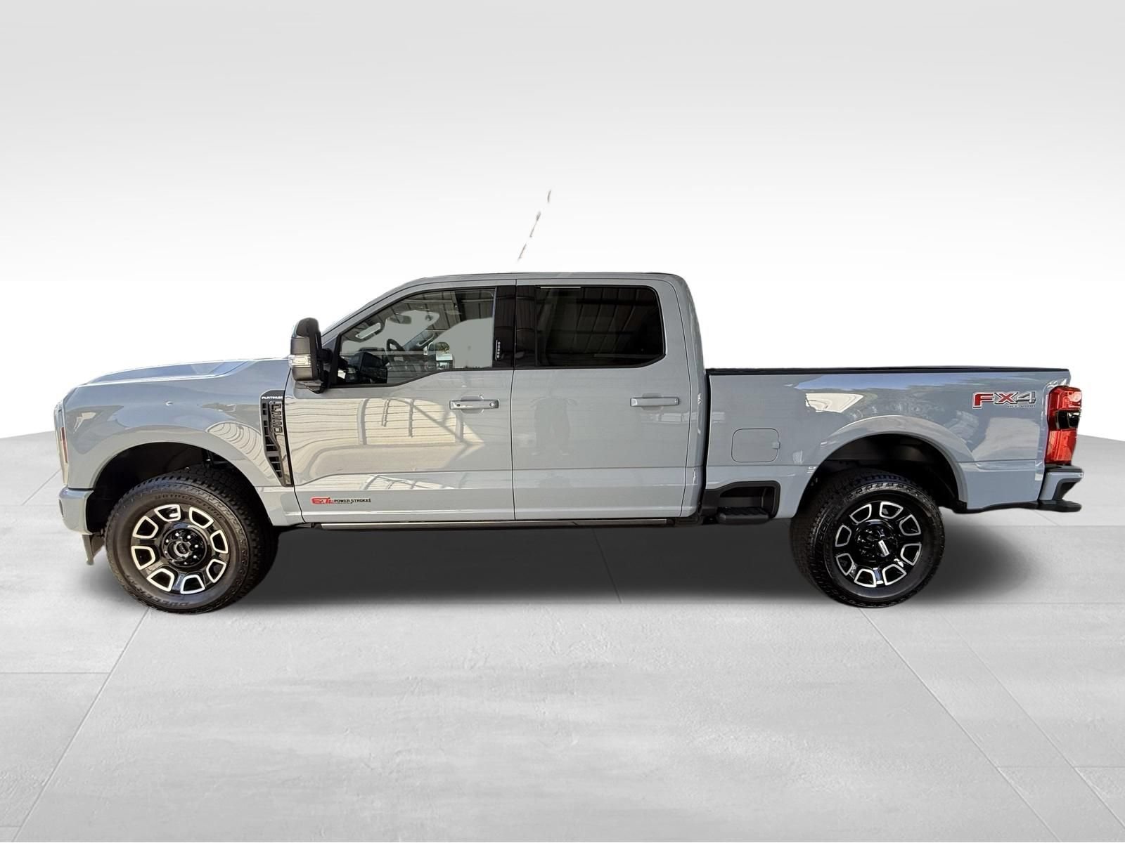 Used 2026 Ford F250 Platinum AWD/4WD image 9