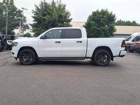 Used 2024 RAM 1500 Laramie AWD/4WD image 6
