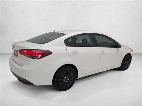 Used 2018 Kia Forte LX FWD image 5
