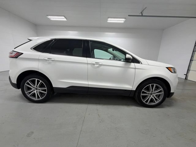 Used 2023 Ford Edge Titanium w/ Class II Trailer Tow Package AWD/4WD image 9