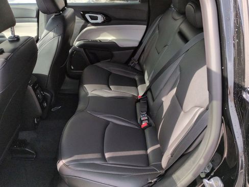 New 2026 Jeep Compass Limited image 11