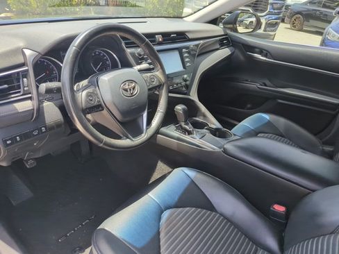 Used 2019 Toyota Camry SE FWD image 8