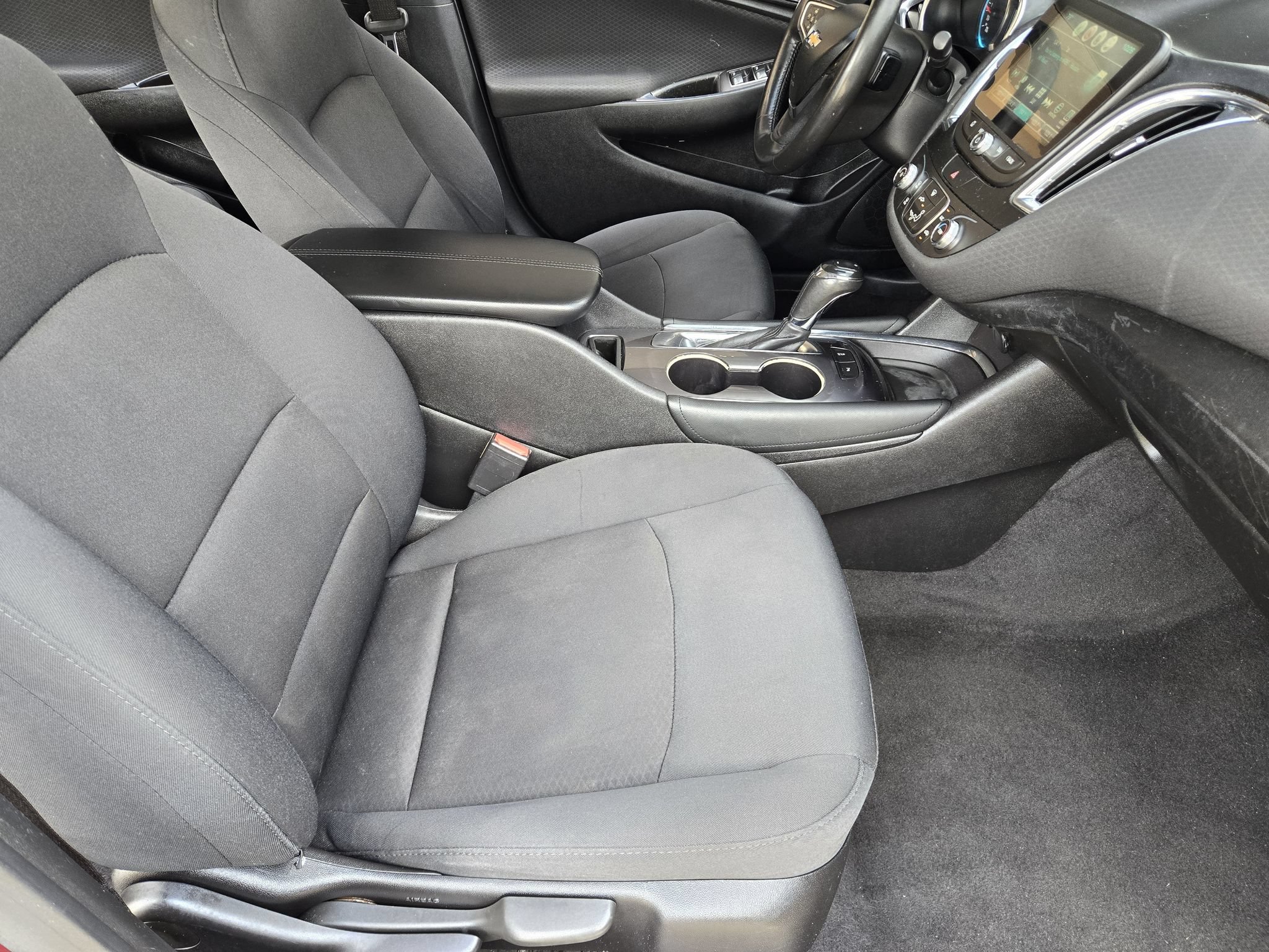 Used 2016 Chevrolet Malibu LT w/ Driver Confidence Package FWD image 14