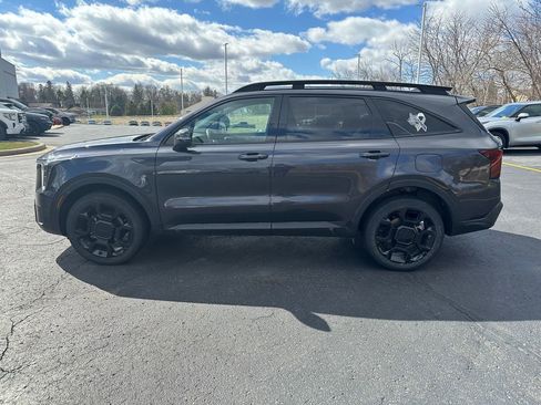 Used 2025 Kia Sorento X-Line EX image 2
