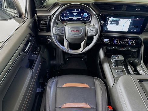 Certified 2022 GMC Sierra 1500 AT4 w/ AT4 Preferred Package image 21