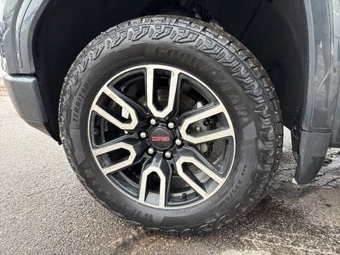 Certified 2019 GMC Sierra 1500 AT4 w/ AT4 Premium Package image 16