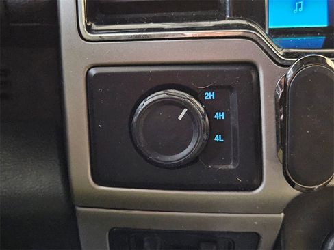 Used 2022 Ford F250 Lariat w/ Lariat Value Package image 25