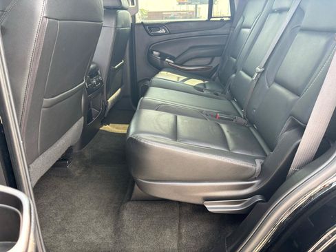 Used 2017 GMC Yukon SLT w/ Premium Edition AWD/4WD image 24