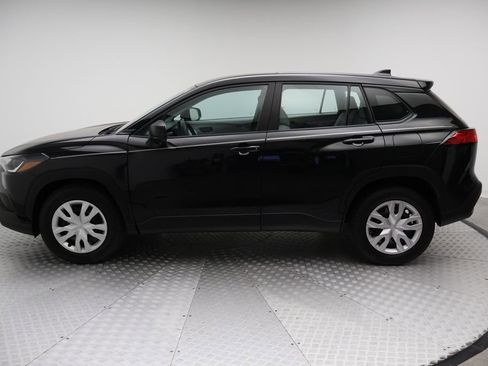 Certified 2024 Toyota Corolla Cross L image 12