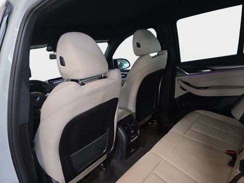 Used 2022 BMW X3 M40i w/ Premium Package image 16