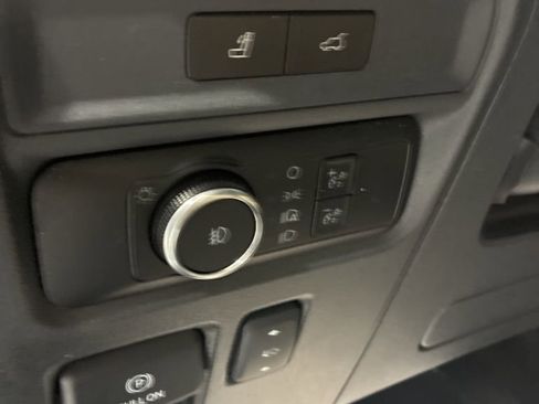 Used 2023 Ford Expedition Limited AWD/4WD image 17