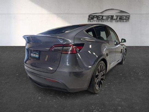 Used 2022 Tesla Model Y Performance AWD/4WD image 10