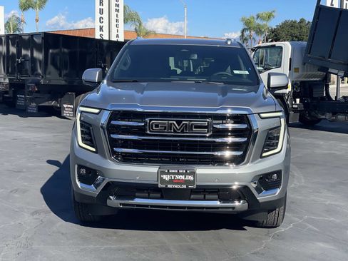 New 2026 GMC Yukon Elevation image 2
