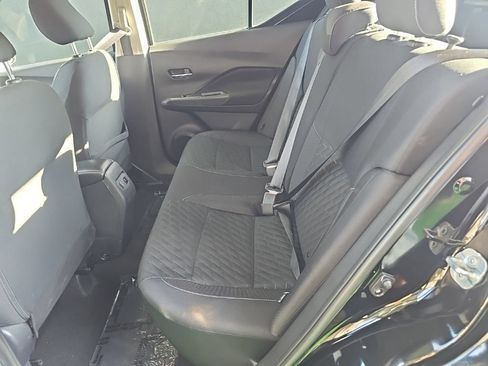 Used 2022 Nissan Kicks SV FWD image 30