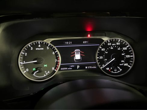 Certified 2023 Nissan Pathfinder SL w/ Black Appearance Package AWD/4WD image 16