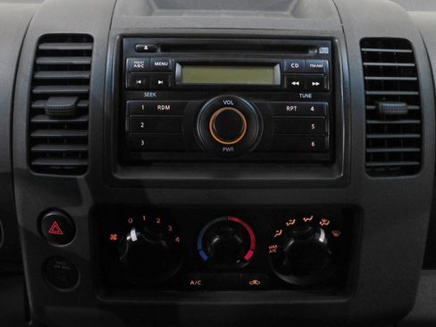 Used 2010 Suzuki Equator 2WD Extended Cab image 50