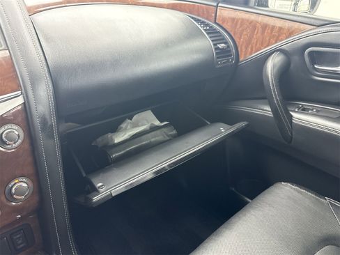 Used 2019 INFINITI QX80 Luxe w/ All-Season Package image 29