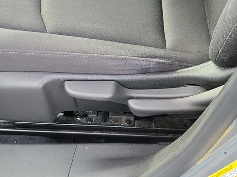 Used 2023 Chevrolet Malibu LS image 18