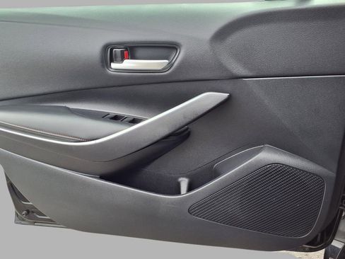 Used 2024 Toyota Corolla SE image 19