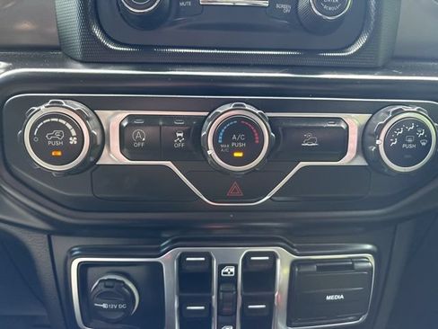 Used 2021 Jeep Gladiator Sport AWD/4WD image 42