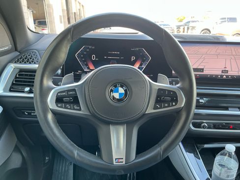Used 2026 BMW X5 xDrive40i w/ M Sport Package AWD/4WD image 9