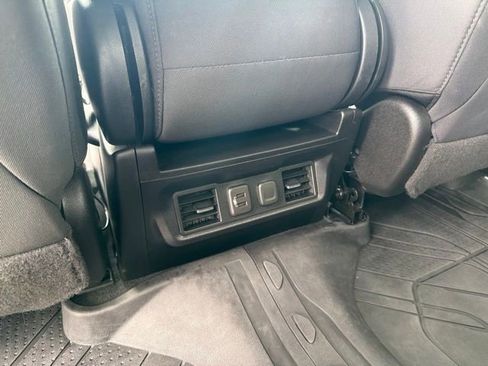 Used 2021 Chevrolet Silverado 1500 RST AWD/4WD image 20