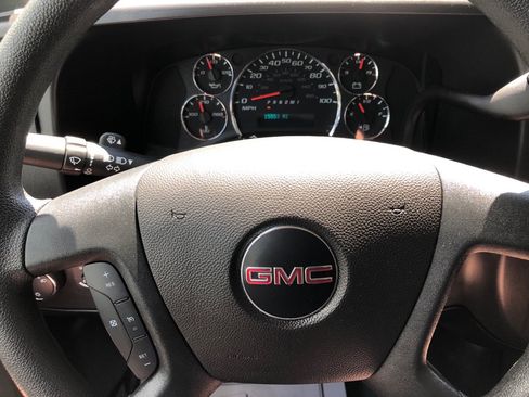 Used 2025 GMC Savana 2500 w/ Driver Convenience Package RWD image 32
