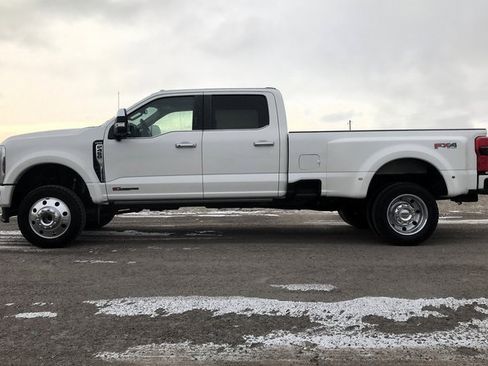 Certified 2024 Ford F450 Limited w/ FX4 Off-Road Package image 4